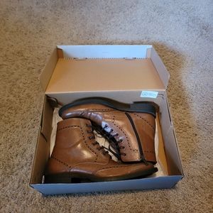 Kenneth Cole Unlisted Men's Blind Sided Wingtip Perforated Boots Cognac Size 8